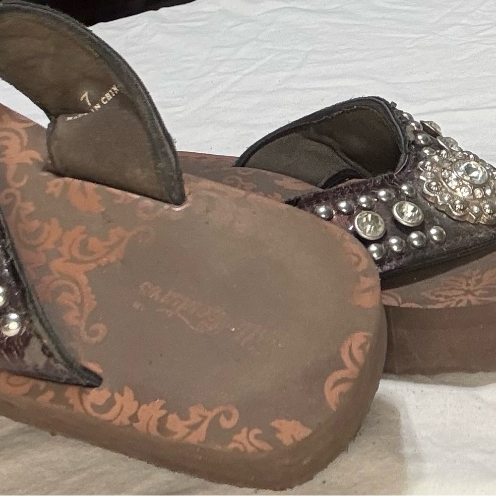 Embellished Brown Sandals - Picture 7 of 9